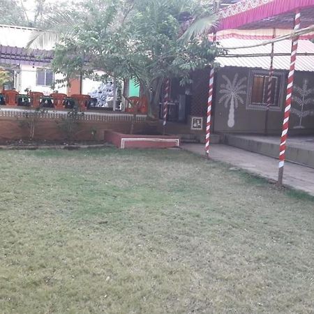 فندق بونةفي  Nisarg Shrushti Farmhouse المظهر الخارجي الصورة